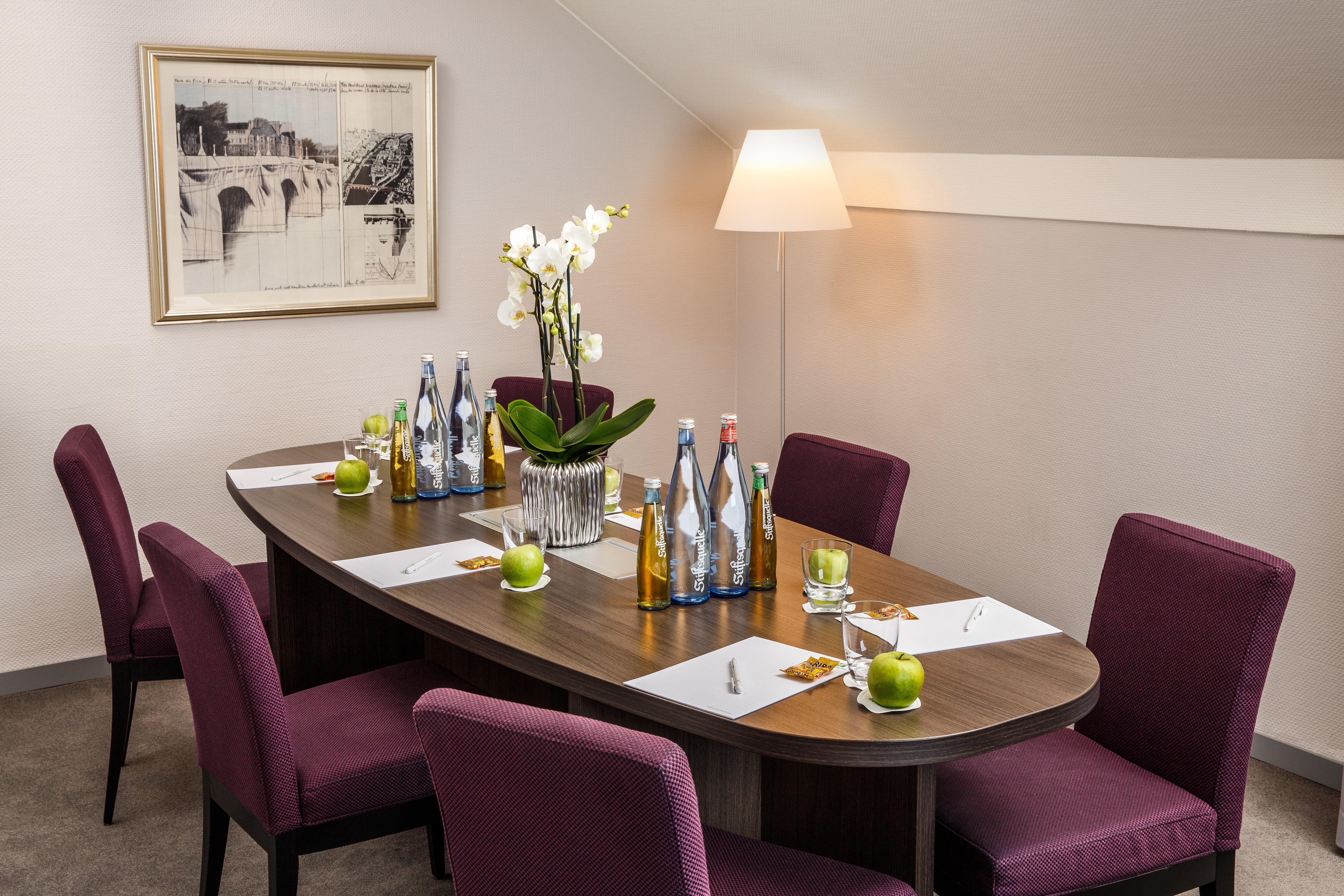 Hafen, An Ihg Dusseldorf